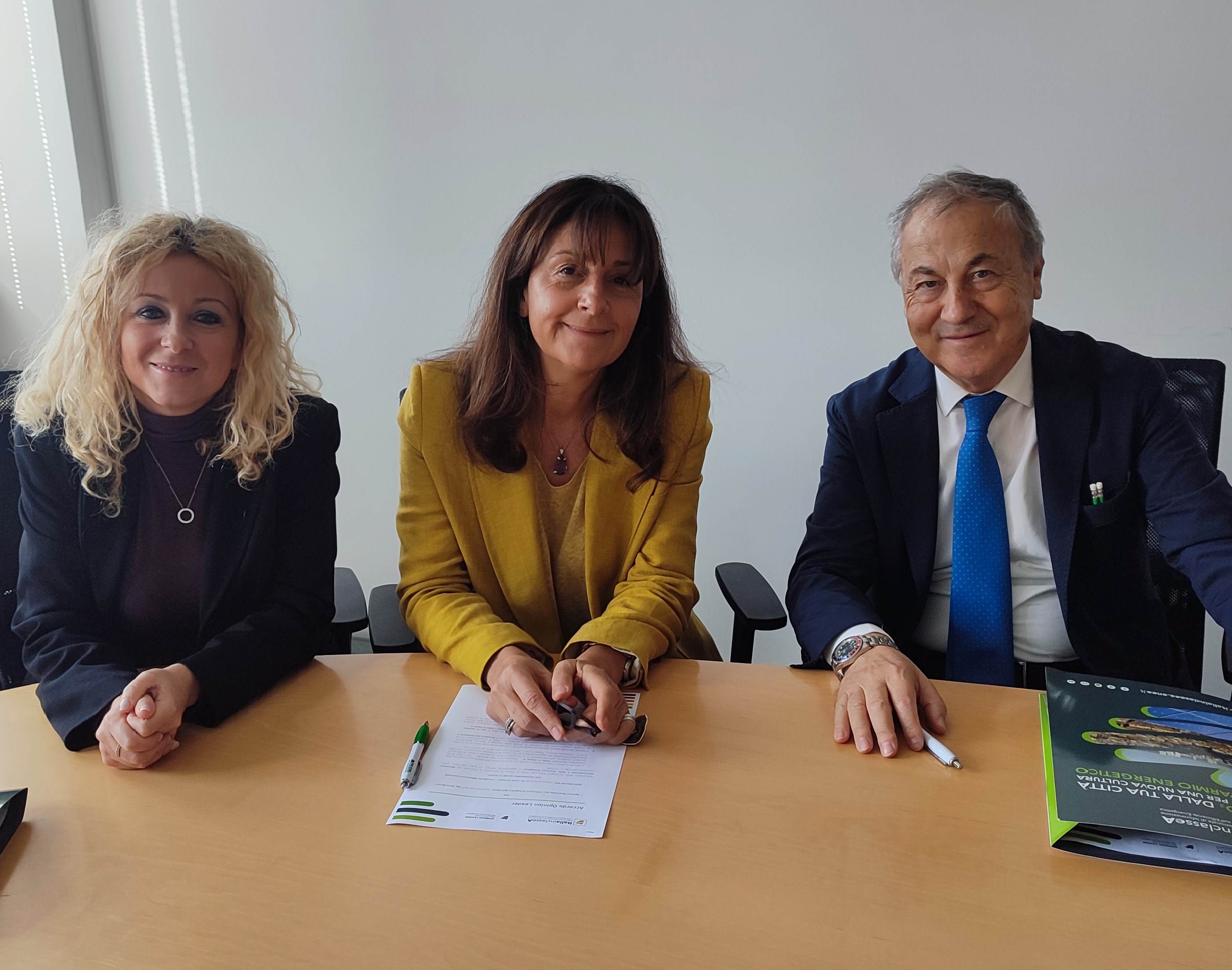 Accordo_Opinion_Leader_con_Fir_ClSL_e_Adiconsum_novembre_2023.jpg
